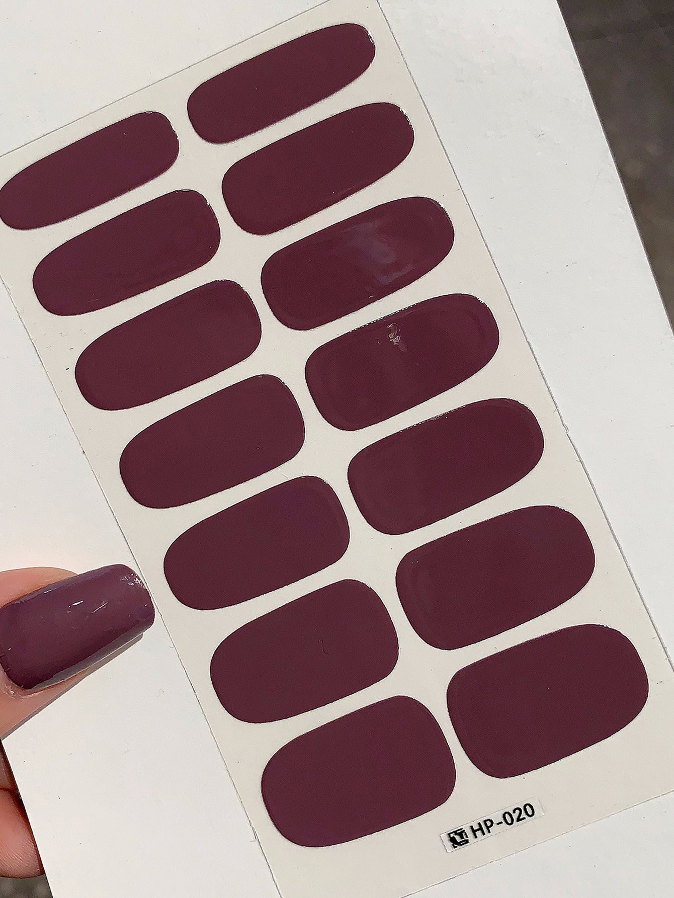 Stickers vernis à ongle proposé par Fam de Tête.com