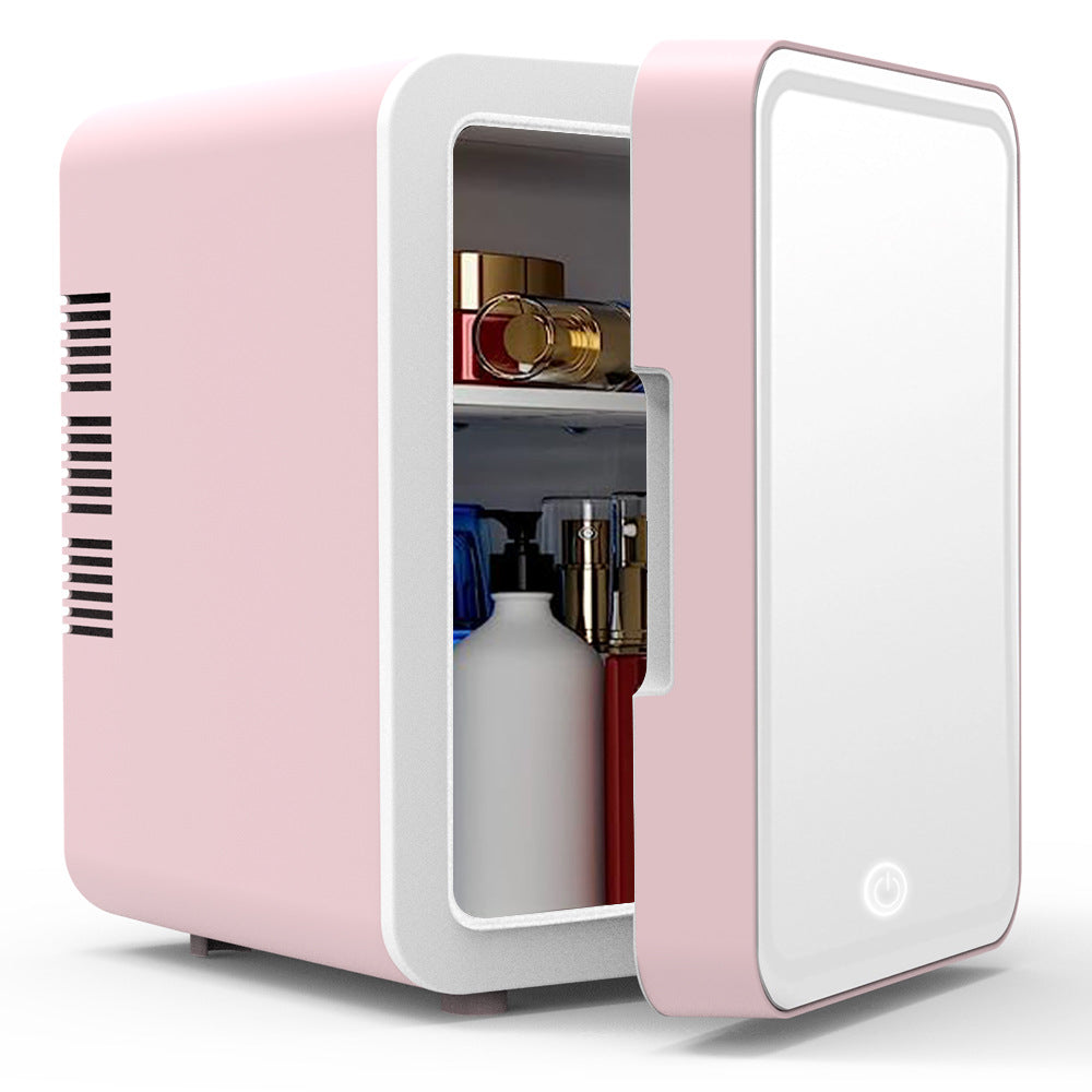 Mini réfrigérateur à maquillage proposé par Fam de Tête.com