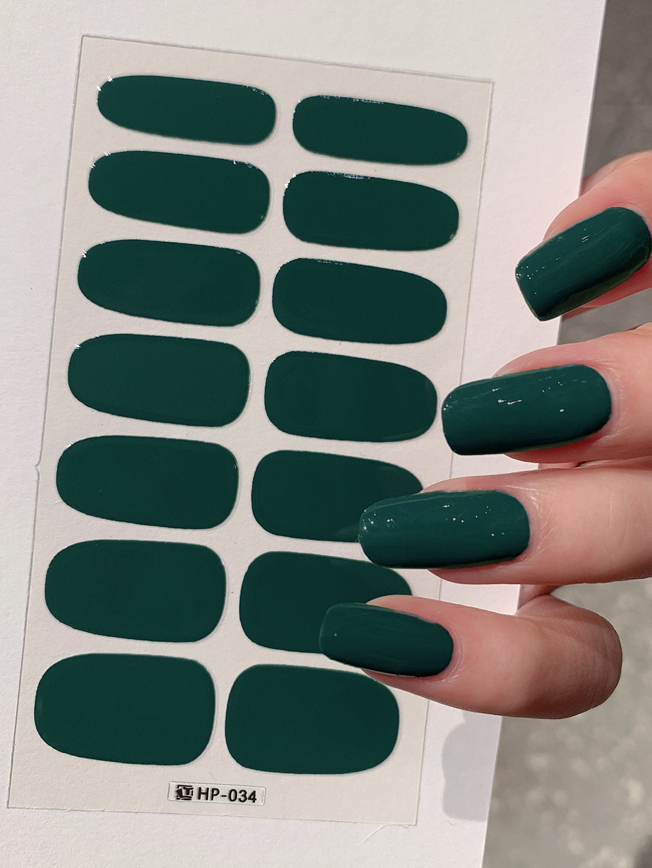 Stickers vernis à ongle proposé par Fam de Tête.com