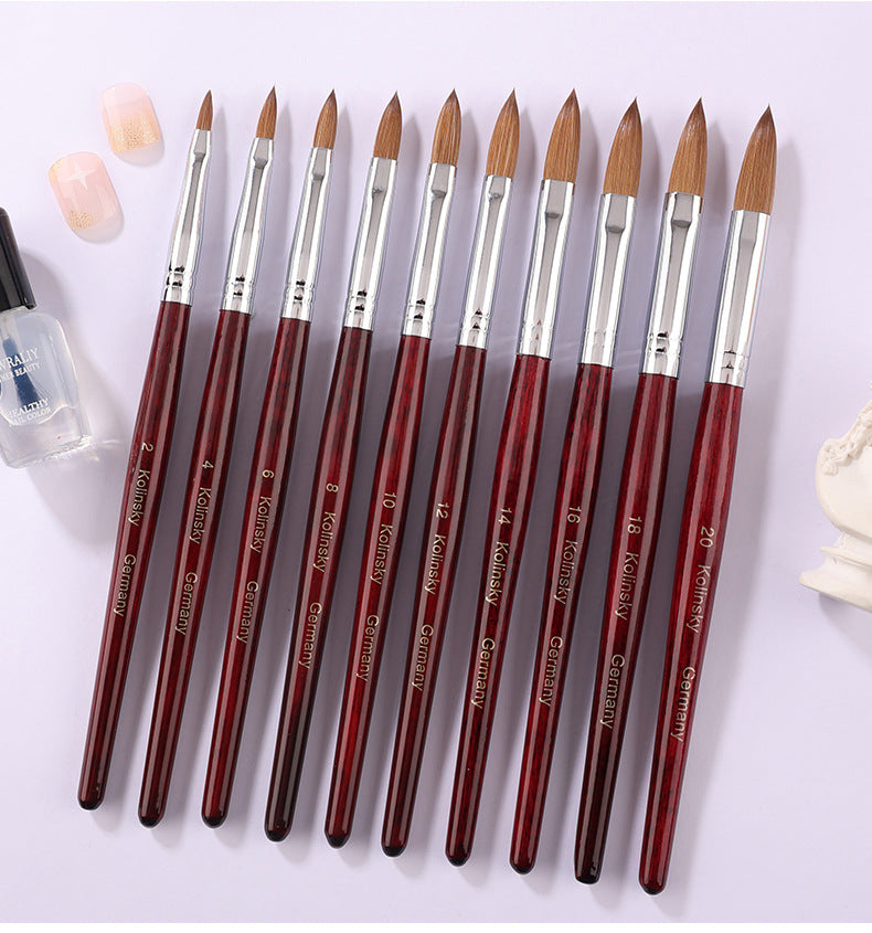 Pinceau à ongles proposé par Fam de Tête.com
