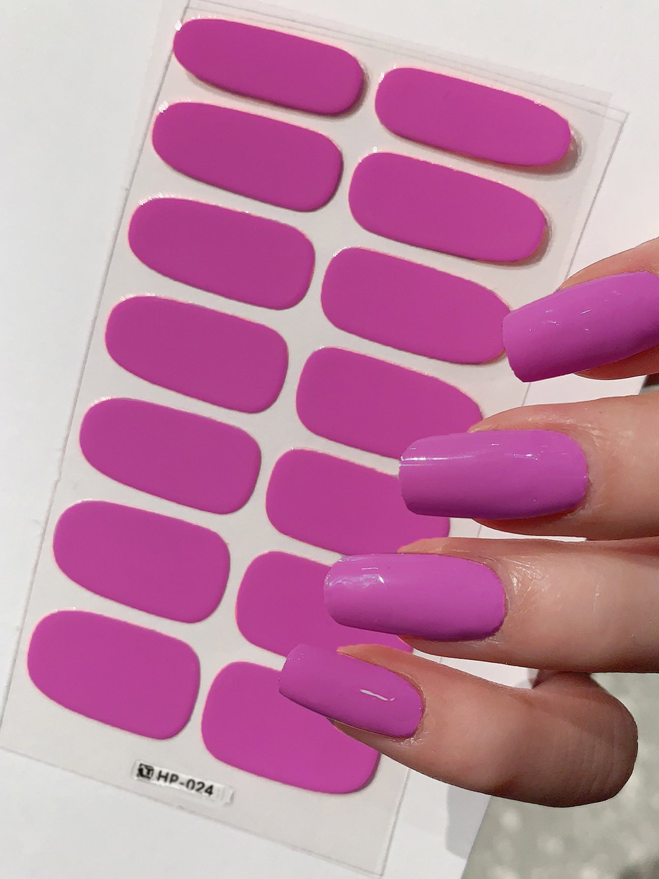 Stickers vernis à ongle proposé par Fam de Tête.com